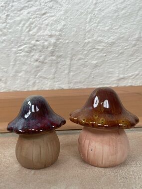 2 Greenbrier Ceramic 4” Inch Mushrooms Tabletop Deco, Indoor/Outdoor, Blue, Tan